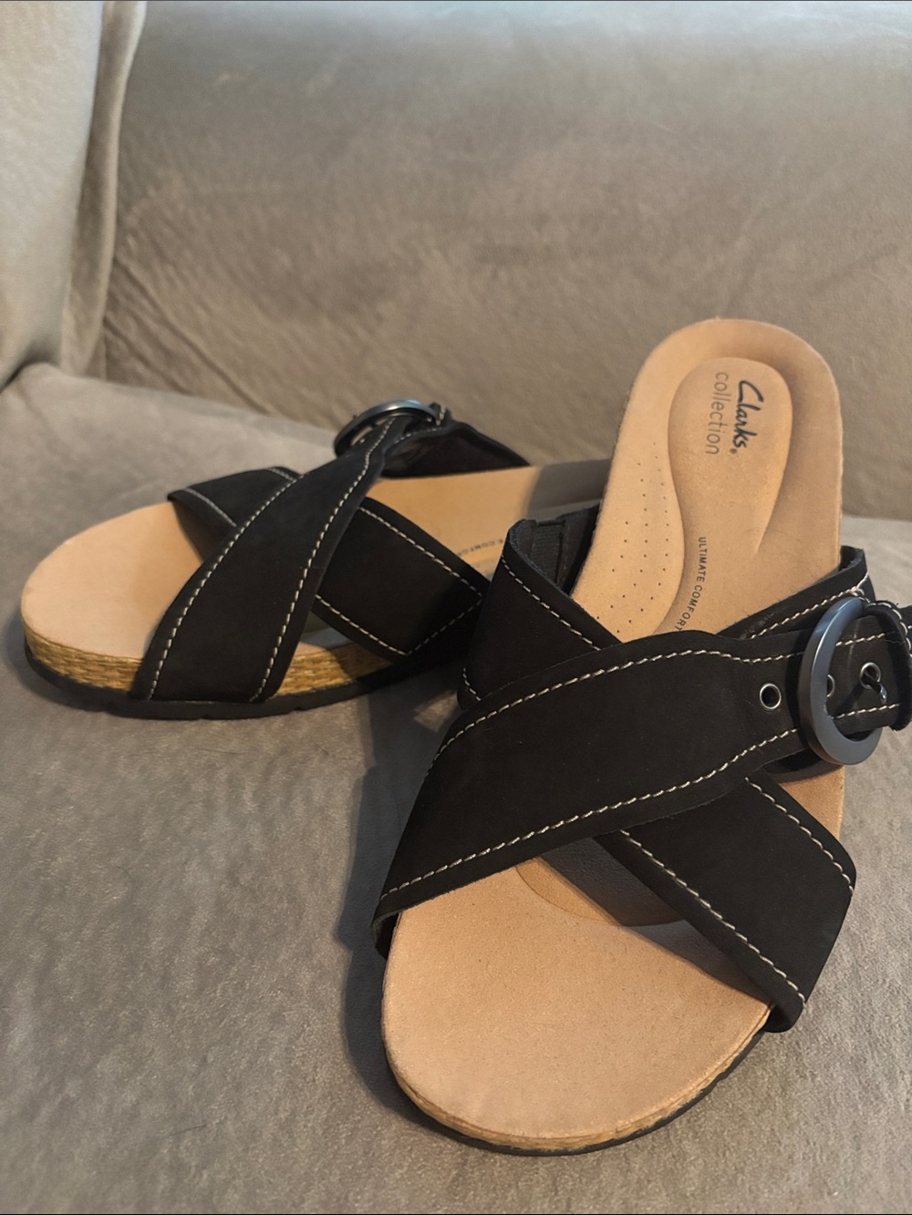 Clarks Black Cross-Band Slide Sandals with Buckle NWOT